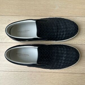 Men’s bottega Veneta slip on sneakers - gently used but in excellent shape